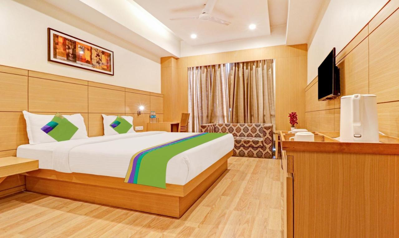 Treebo Galaxy Rooms Nueva Delhi Exterior foto