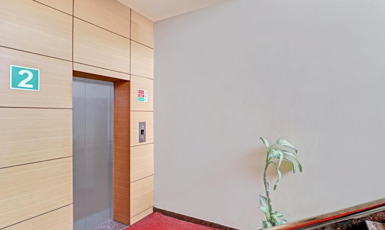 Treebo Galaxy Rooms Nueva Delhi Exterior foto