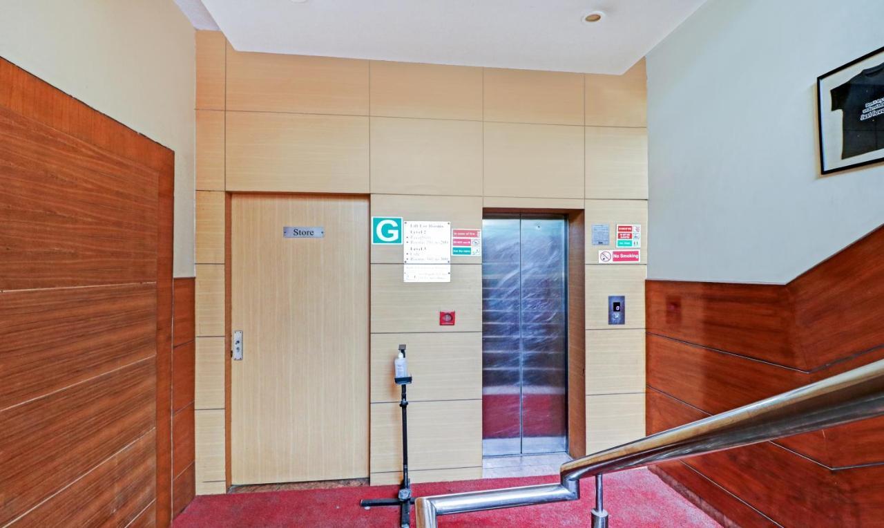 Treebo Galaxy Rooms Nueva Delhi Exterior foto