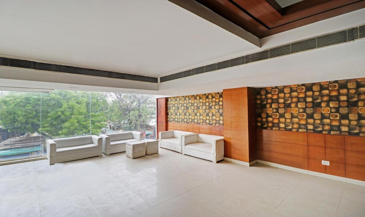 Treebo Galaxy Rooms Nueva Delhi Exterior foto
