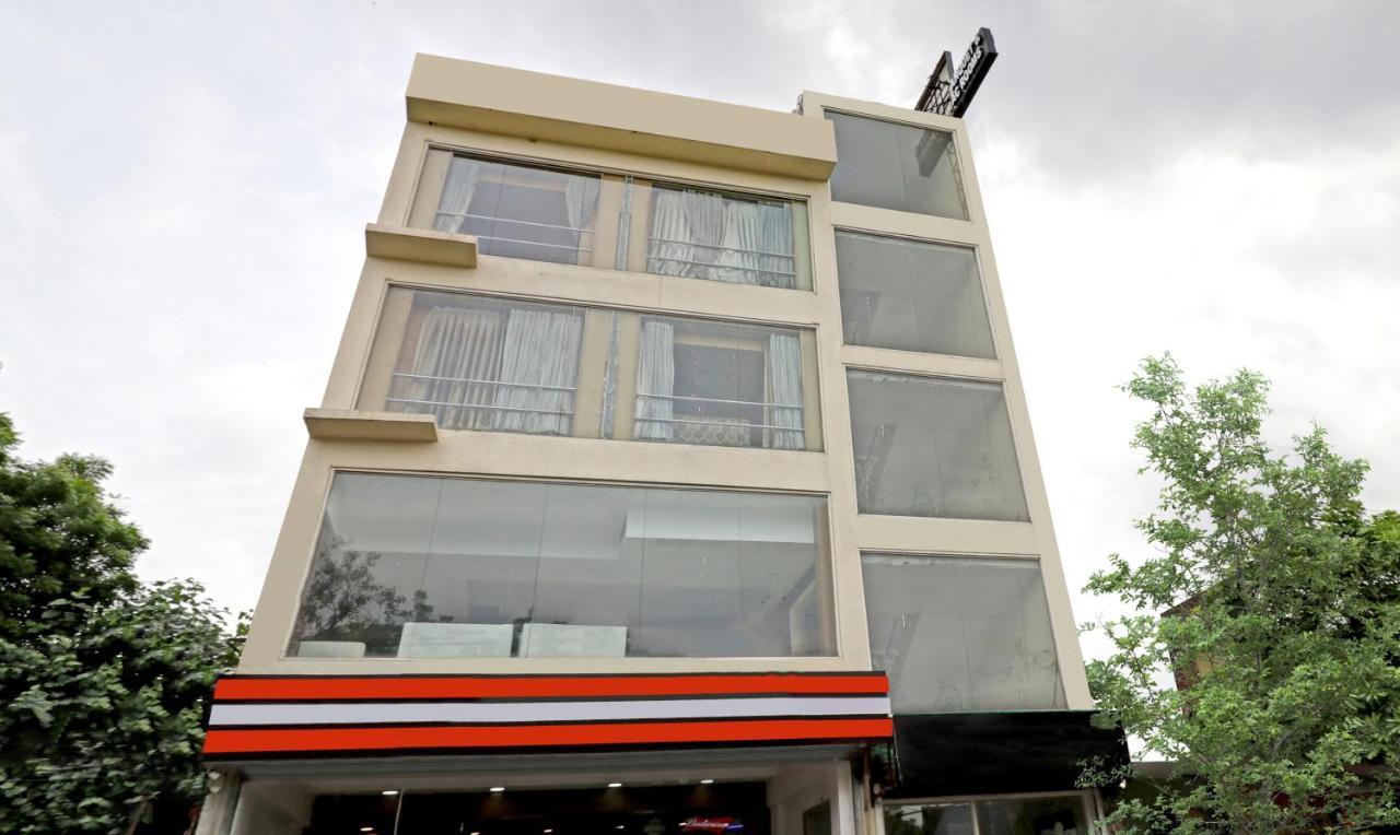 Treebo Galaxy Rooms Nueva Delhi Exterior foto