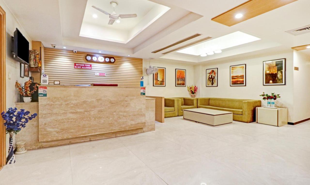 Treebo Galaxy Rooms Nueva Delhi Exterior foto